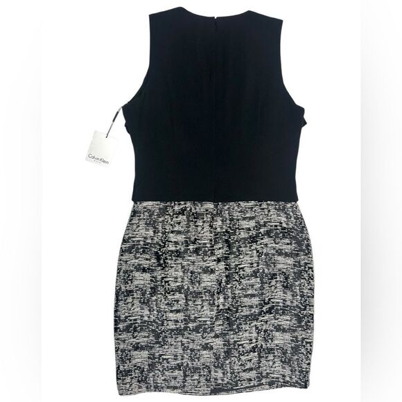 NWT Calvin Klein Black and White Textured Sheath Mini Dress Size 10 Spandex - Picture 4 of 7